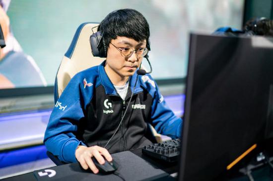 2025电竞世界杯女子邀请赛小组赛火热开战